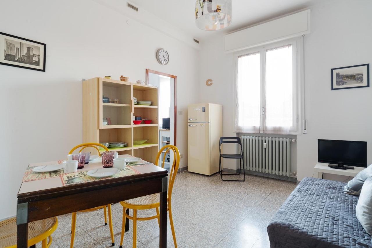 Bright&Cozy C5 Fiera Apartment Болоня Екстериор снимка