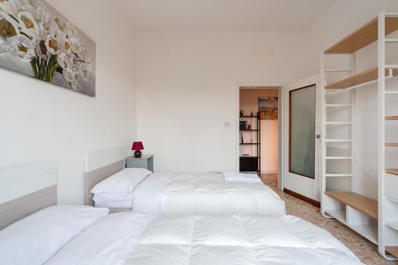 Bright&Cozy C5 Fiera Apartment Болоня Екстериор снимка