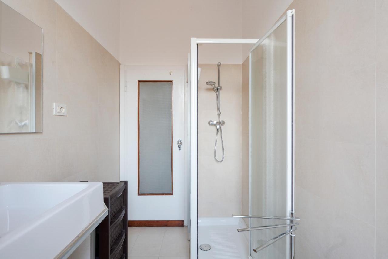 Bright&Cozy C5 Fiera Apartment Болоня Екстериор снимка