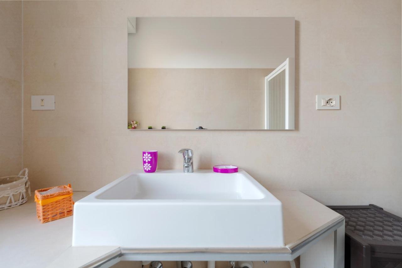 Bright&Cozy C5 Fiera Apartment Болоня Екстериор снимка